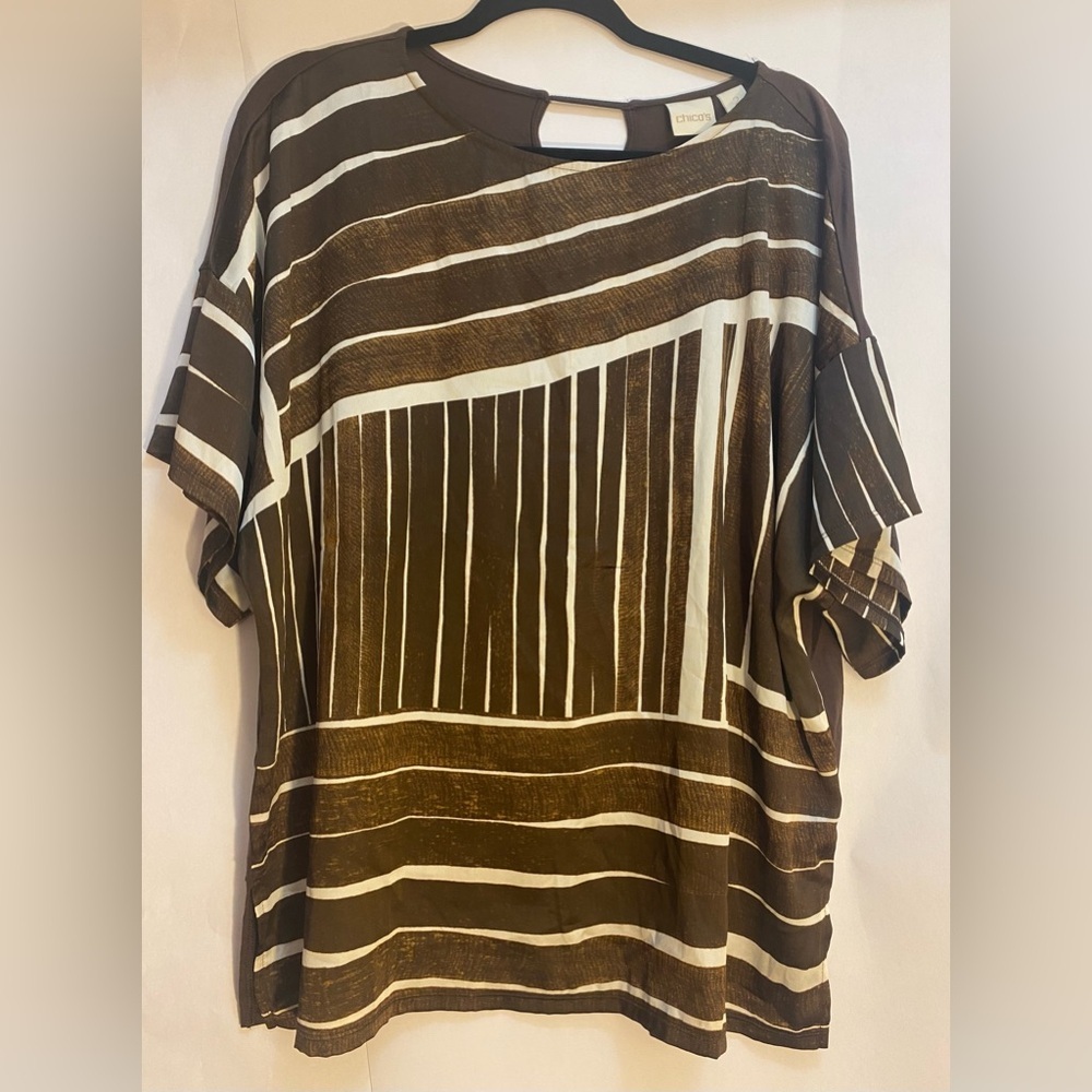 Chicos Women Brown White Striped‎ Geometric Mixed Media Keyhole Top Size 2 L